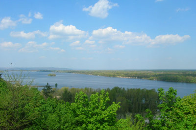 kanev-kanevskoe-vozhoxranilishhe-gora-shevchenka-muzej-shevchenka-mogila-shevchenka-pamyatnik-bronep-55e44a2ed7211.jpg (183.38 Кб) Переглянуто 10760 разів kanev-kanevskoe-vozhoxranilishhe-gora-shevchenka-muzej-shevchenka-mogila-shevchenka-pamyatnik-bronep-55e44a2ed7211.jpg